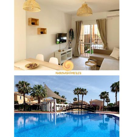 Marinas Sol - Tu hogar con jardín privado! Vera Exterior foto