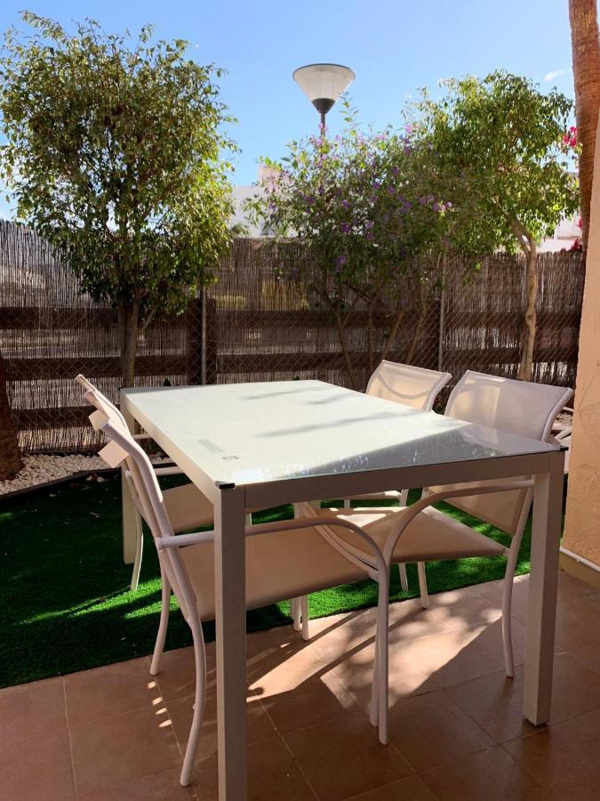 Marinas Sol - Tu hogar con jardín privado! Vera Exterior foto