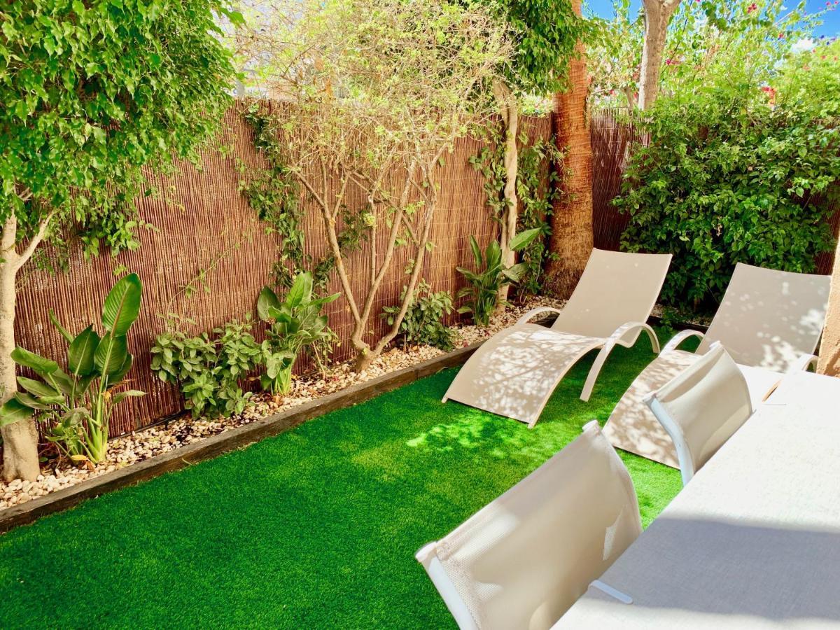 Marinas Sol - Tu hogar con jardín privado! Vera Exterior foto