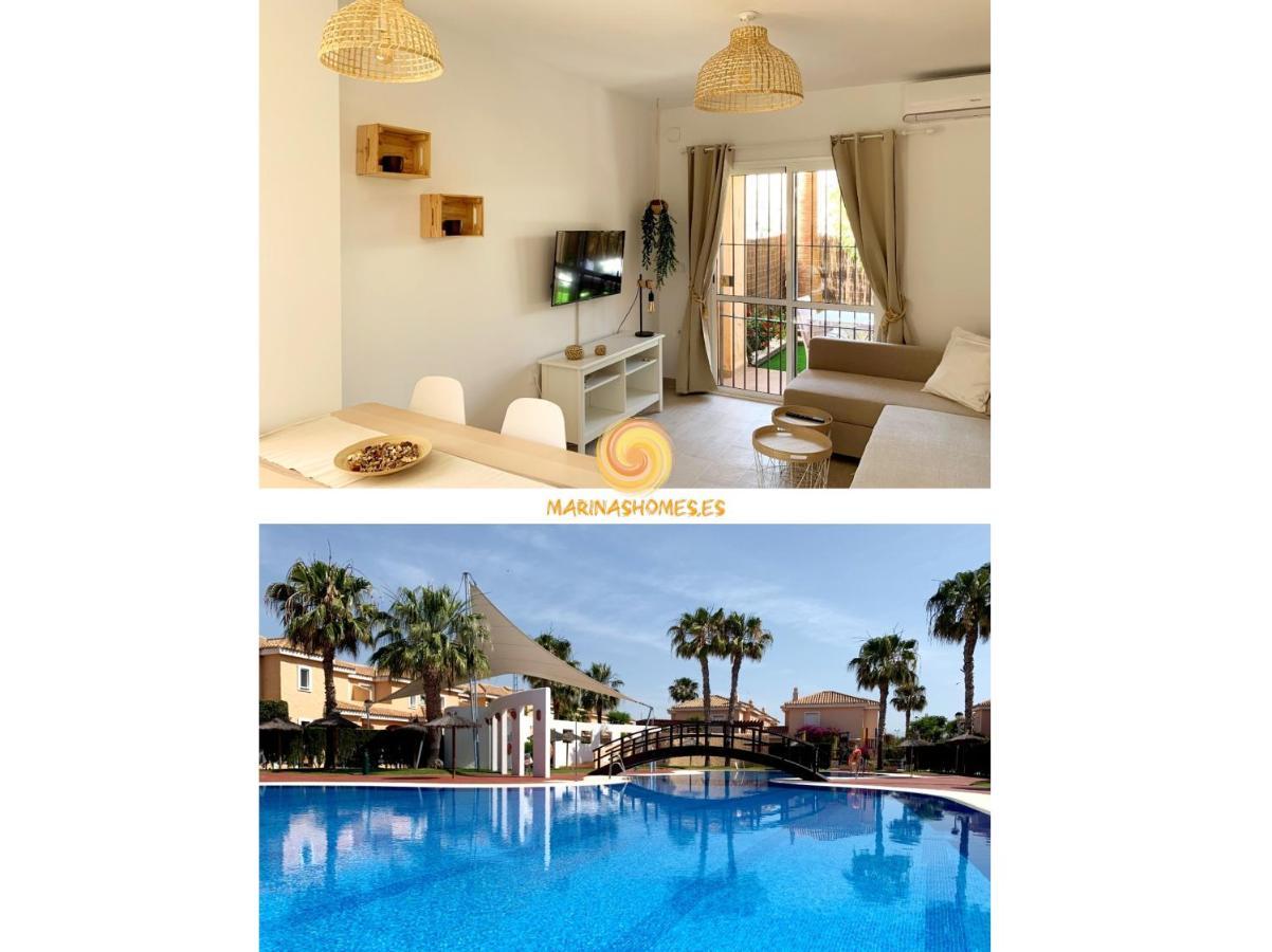 Marinas Sol - Tu hogar con jardín privado! Vera Exterior foto